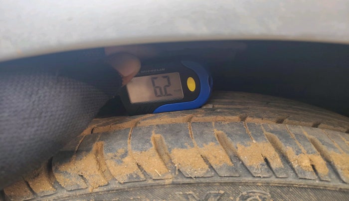 2014 Hyundai Xcent S (O) 1.2, Petrol, Manual, 89,471 km, tyre