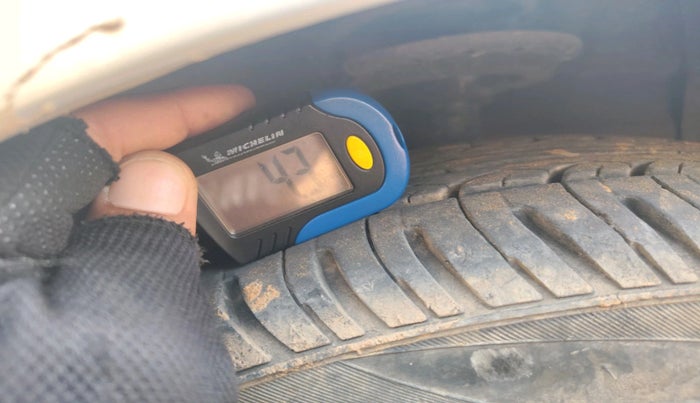 2014 Hyundai Xcent S (O) 1.2, Petrol, Manual, 89,471 km, tyre