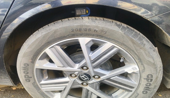 2025 Hyundai Verna SX(O) 1.5 MPI IVT , Petrol, Automatic, 11,065 km, tyre