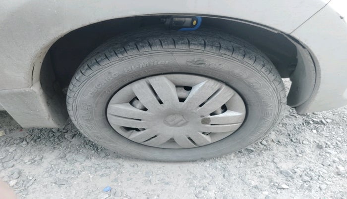 2018 Maruti Alto 800 LXI, Petrol, Manual, 40,588 km, tyre