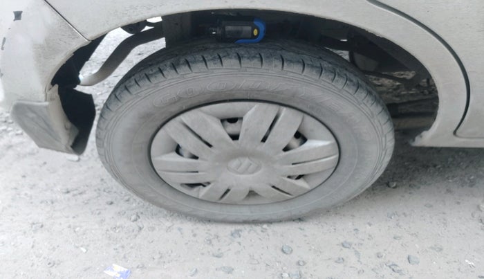 2018 Maruti Alto 800 LXI, Petrol, Manual, 40,588 km, tyre