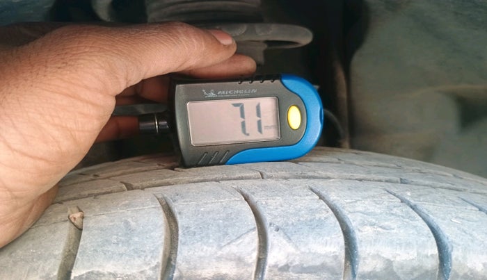 2016 Tata Tiago XZ PETROL, Petrol, Manual, 82,846 km, tyre