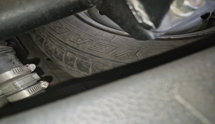 2013 Maruti Wagon R 1.0 LXI CNG, Petrol, Manual, 93,645 km, tyre