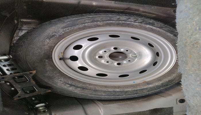 2017 Tata Tiago XZA PETROL, Petrol, Automatic, 63,699 km, tyre