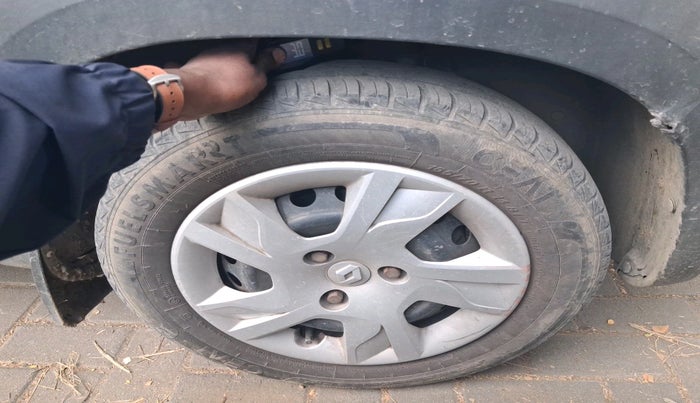 2021 Renault Kwid RXE, Petrol, Manual, 54,658 km, tyre