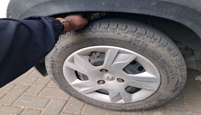 2021 Renault Kwid RXE, Petrol, Manual, 54,658 km, tyre