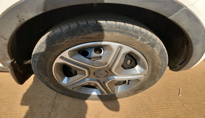 2018 Tata NEXON XM DIESEL, Diesel, Manual, 90,198 km, tyre