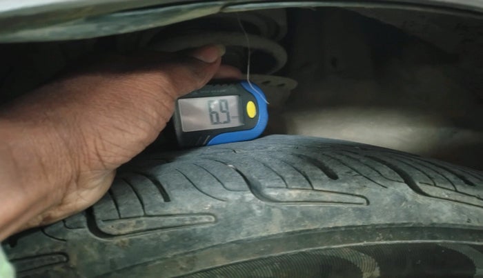 2013 Hyundai i20 ASTA 1.4 CRDI, Diesel, Manual, 1,52,000 km, tyre