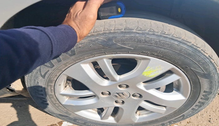 2013 Maruti Swift Dzire ZDI, Diesel, Manual, 1,56,358 km, tyre