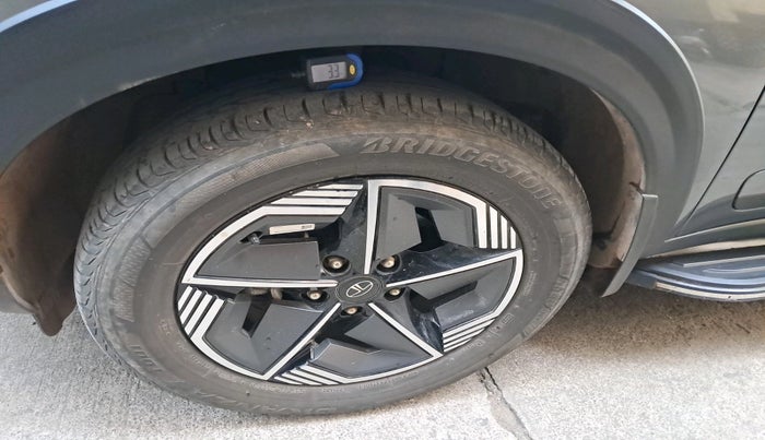 2024 Tata NEXON CREATIVE + 1.5 DIESEL, Diesel, Manual, 31,443 km, tyre