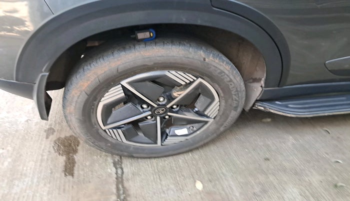 2024 Tata NEXON CREATIVE + 1.5 DIESEL, Diesel, Manual, 31,443 km, tyre