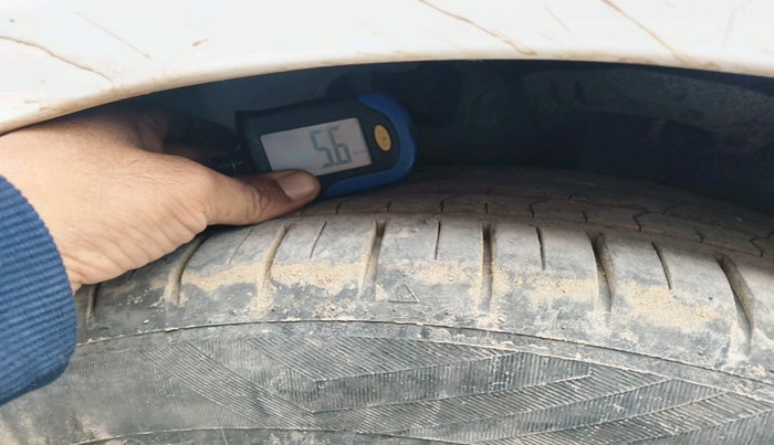 2022 Hyundai AURA S 1.2 CNG, Petrol, Manual, 1,11,450 km, tyre