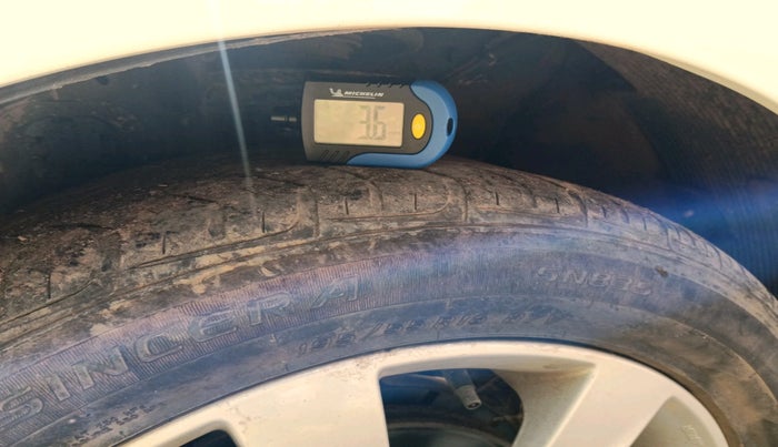 2013 Hyundai Verna FLUIDIC 1.6 VTVT SX, Petrol, Manual, 42,952 km, tyre