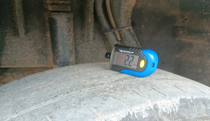 2014 Renault Duster 85 PS RXL DIESEL, Diesel, Manual, 1,36,929 km, tyre