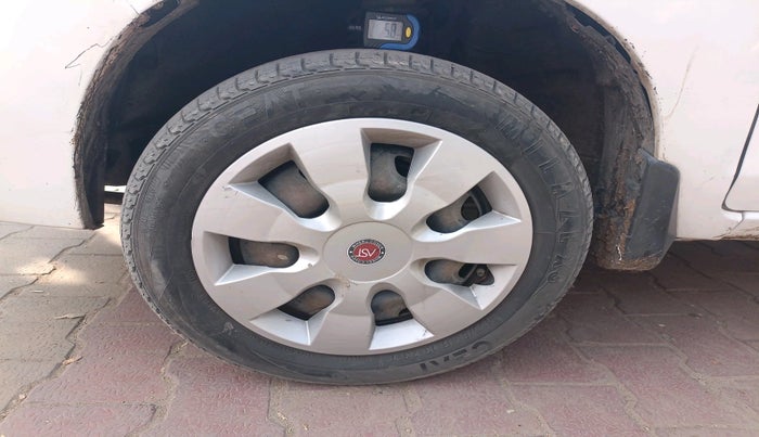 2016 Maruti Alto K10 VXI, Petrol, Manual, 67,593 km, tyre