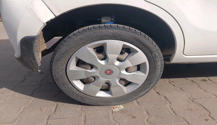 2016 Maruti Alto K10 VXI, Petrol, Manual, 67,593 km, tyre