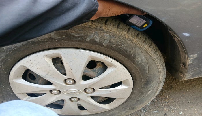 2011 Hyundai i10 MAGNA 1.2, Petrol, Manual, 49,130 km, tyre