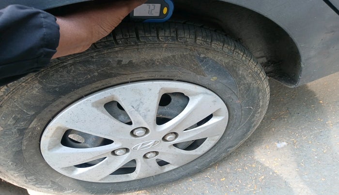 2011 Hyundai i10 MAGNA 1.2, Petrol, Manual, 49,130 km, tyre