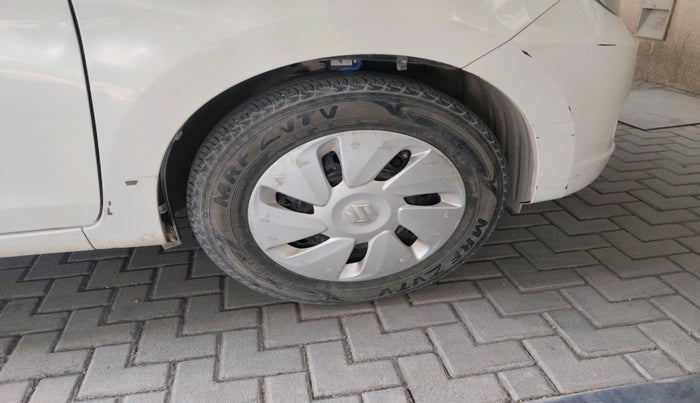 2016 Maruti Celerio VXI AMT, Petrol, Automatic, 24,538 km, tyre