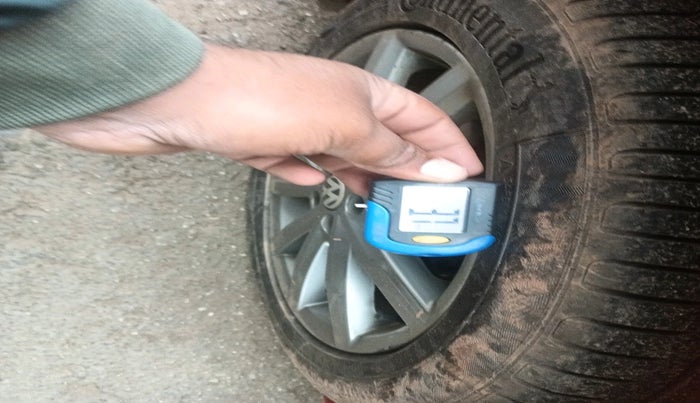 2018 Volkswagen Polo HIGHLINE1.5L, Diesel, Manual, 1,46,606 km, tyre