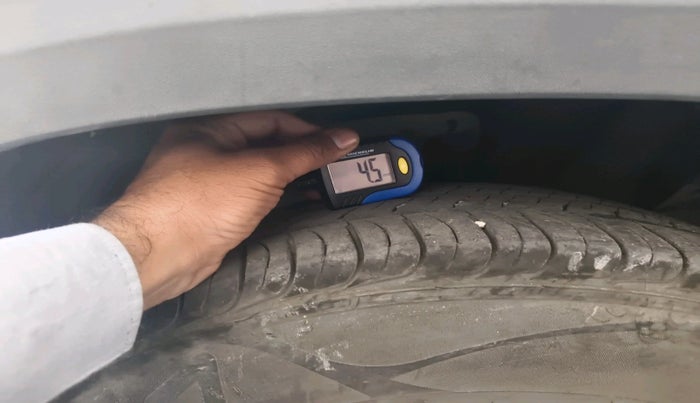 2023 KIA SELTOS HTK PLUS 1.5 IMT, Petrol, Manual, 32,930 km, tyre