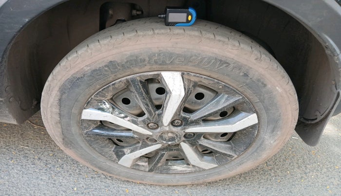 2020 Mahindra XUV300 W4 1.5 DIESEL, Diesel, Manual, 96,664 km, tyre