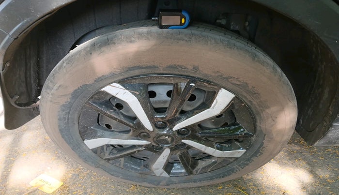 2020 Mahindra XUV300 W4 1.5 DIESEL, Diesel, Manual, 96,664 km, tyre