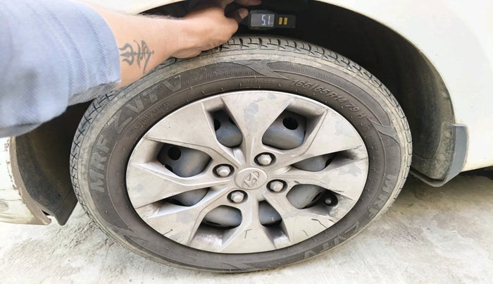 2014 Hyundai Xcent S 1.2, Petrol, Manual, 76,858 km, tyre