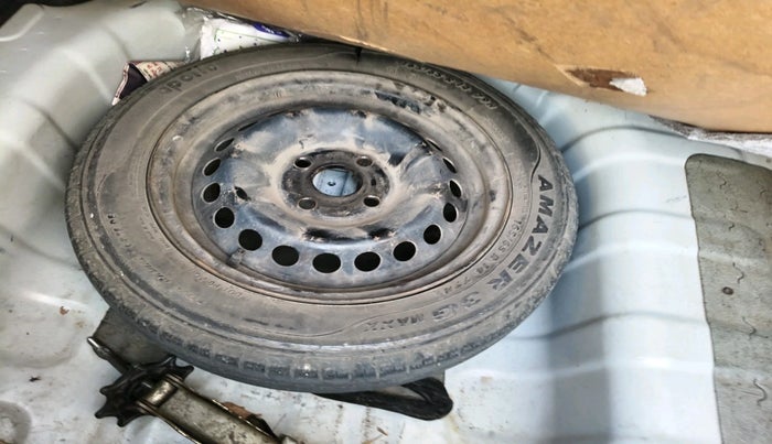 2014 Hyundai Xcent S 1.2, Petrol, Manual, 76,858 km, tyre