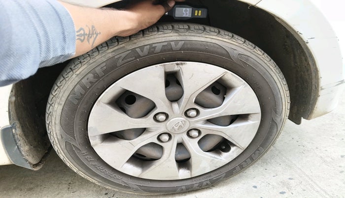 2014 Hyundai Xcent S 1.2, Petrol, Manual, 76,858 km, tyre