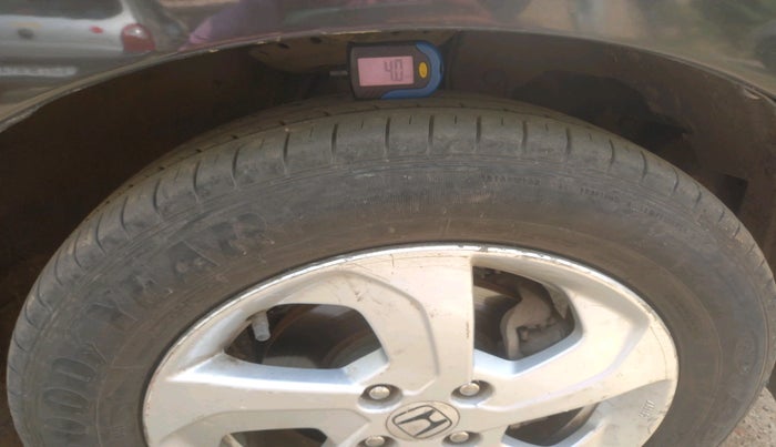 2015 Honda City 1.5L I-DTEC V, Diesel, Manual, 1,92,678 km, tyre