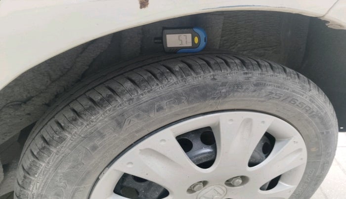 2017 Honda Brio S MT, Petrol, Manual, 49,917 km, tyre