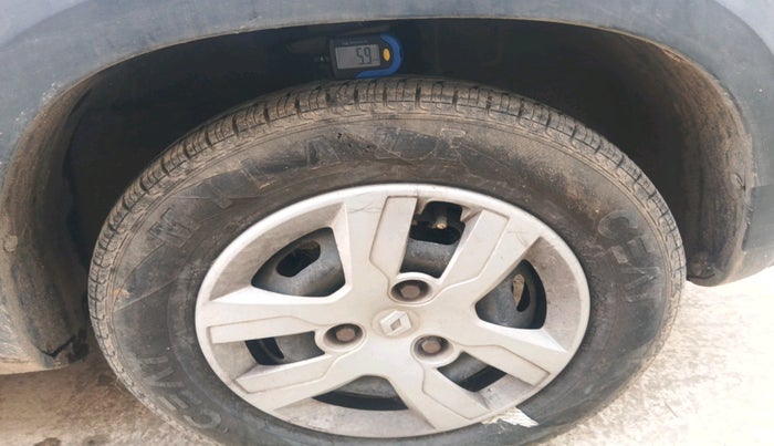 2016 Renault Kwid RXT 1.0, Petrol, Manual, 20,532 km, tyre