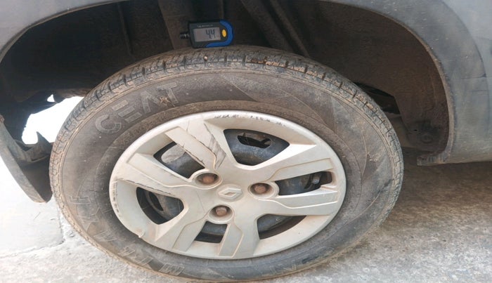 2016 Renault Kwid RXT 1.0, Petrol, Manual, 20,532 km, tyre