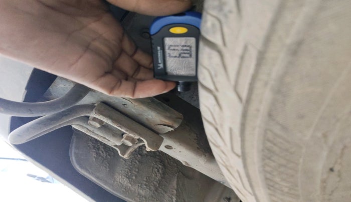 2018 Toyota Innova Crysta 2.4 ZX 7 STR, Diesel, Manual, 1,53,034 km, tyre