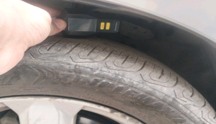 2011 Honda City 1.5L I-VTEC V AT, Petrol, Automatic, 1,42,600 km, tyre