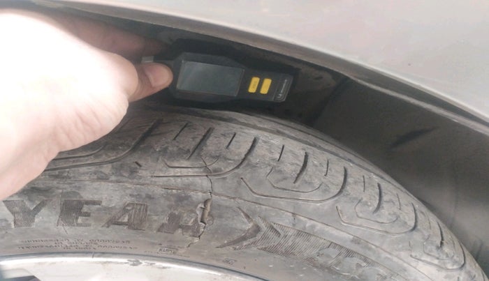 2011 Honda City 1.5L I-VTEC V AT, Petrol, Automatic, 1,42,600 km, tyre