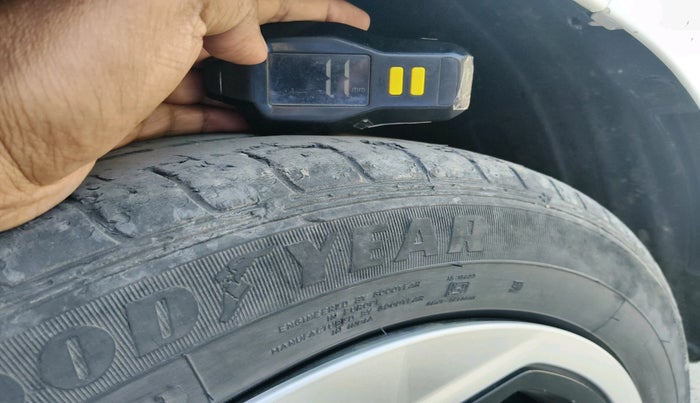 2023 Hyundai AURA S 1.2 CNG, Petrol, Manual, 51,378 km, tyre