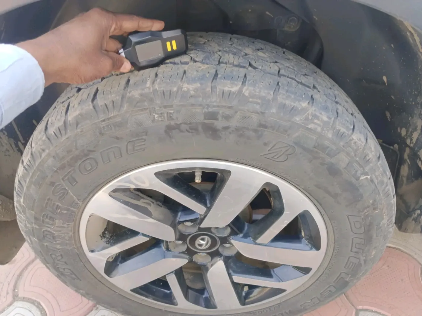 2023 Tata Harrier XZ PLUS 2.0L DUAL TONE, Diesel, Manual, 1,02,839 km, tyre
