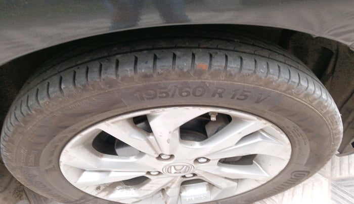 2021 Honda Amaze 1.5L I-DTEC VX, Diesel, Manual, 1,49,946 km, tyre