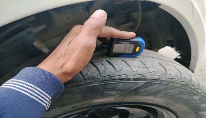 2016 Maruti Swift Dzire VDI ABS, Diesel, Manual, 1,15,271 km, tyre