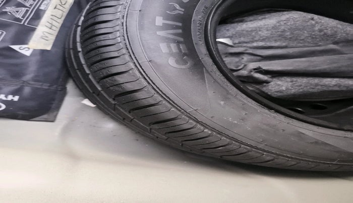 2021 Hyundai Verna SX 1.5 VTVT, Petrol, Manual, 38,990 km, tyre