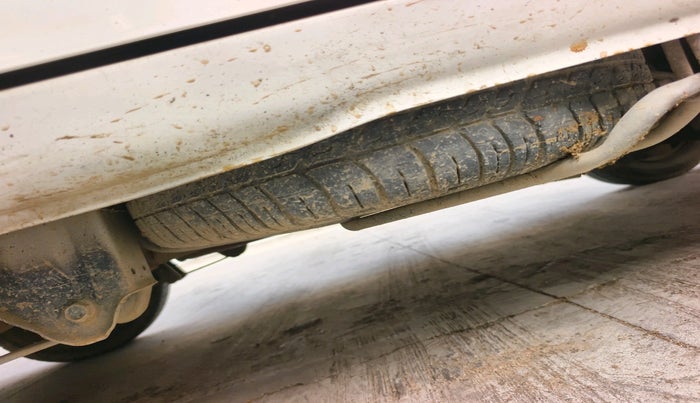 2015 Maruti OMNI E STD, Petrol, Manual, 42,081 km, tyre