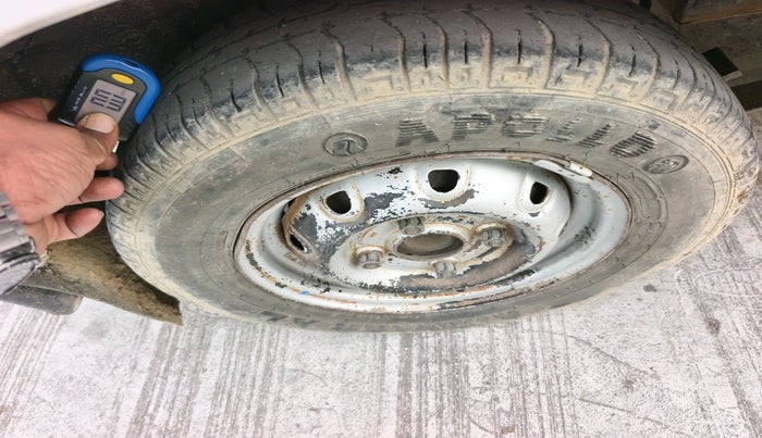 2015 Maruti OMNI E STD, Petrol, Manual, 42,081 km, tyre