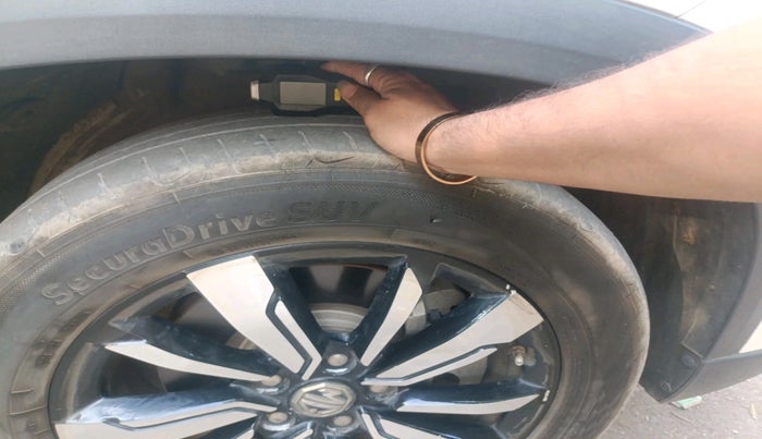 2020 MG HECTOR SHARP HYBRID 1.5 PETROL, Petrol, Manual, 48,598 km, tyre