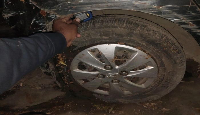 2010 Hyundai i10 SPORTZ 1.2, Petrol, Manual, 1,15,827 km, tyre