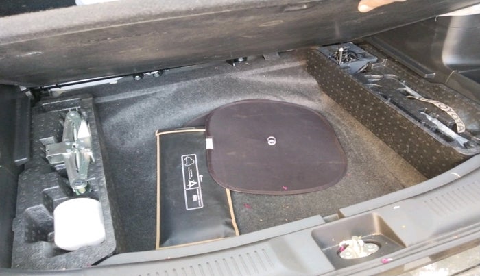 2025 Toyota URBAN CRUISER HYRYDER E NEO DRIVE, Petrol, Manual, 11,568 km, tyre