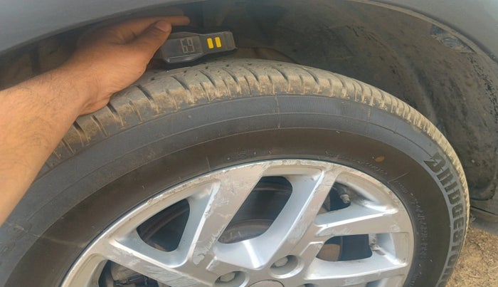 2023 Mahindra XUV300 W8 1.5 DIESEL, Diesel, Manual, 42,771 km, tyre