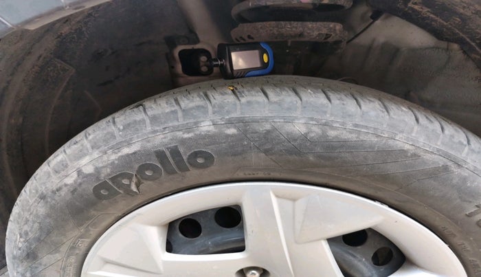 2019 Hyundai VENUE S 1.2, Petrol, Manual, 43,330 km, tyre