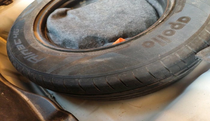 2019 Hyundai VENUE S 1.2, Petrol, Manual, 43,330 km, tyre